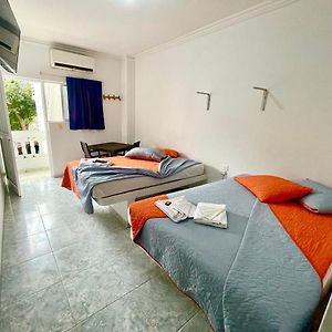 Habitación con 2 Camas Individuales